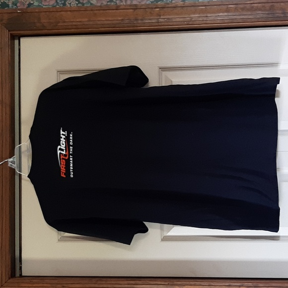 🔥Black Tee - Picture 2 of 5